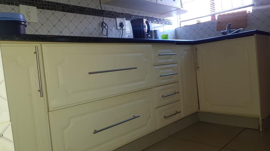 4 Bedroom Property for Sale in Tlhabane West North West